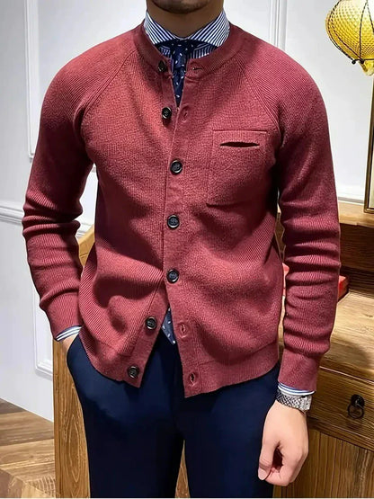 Cardigã masculino vermelho canelado com gola redonda